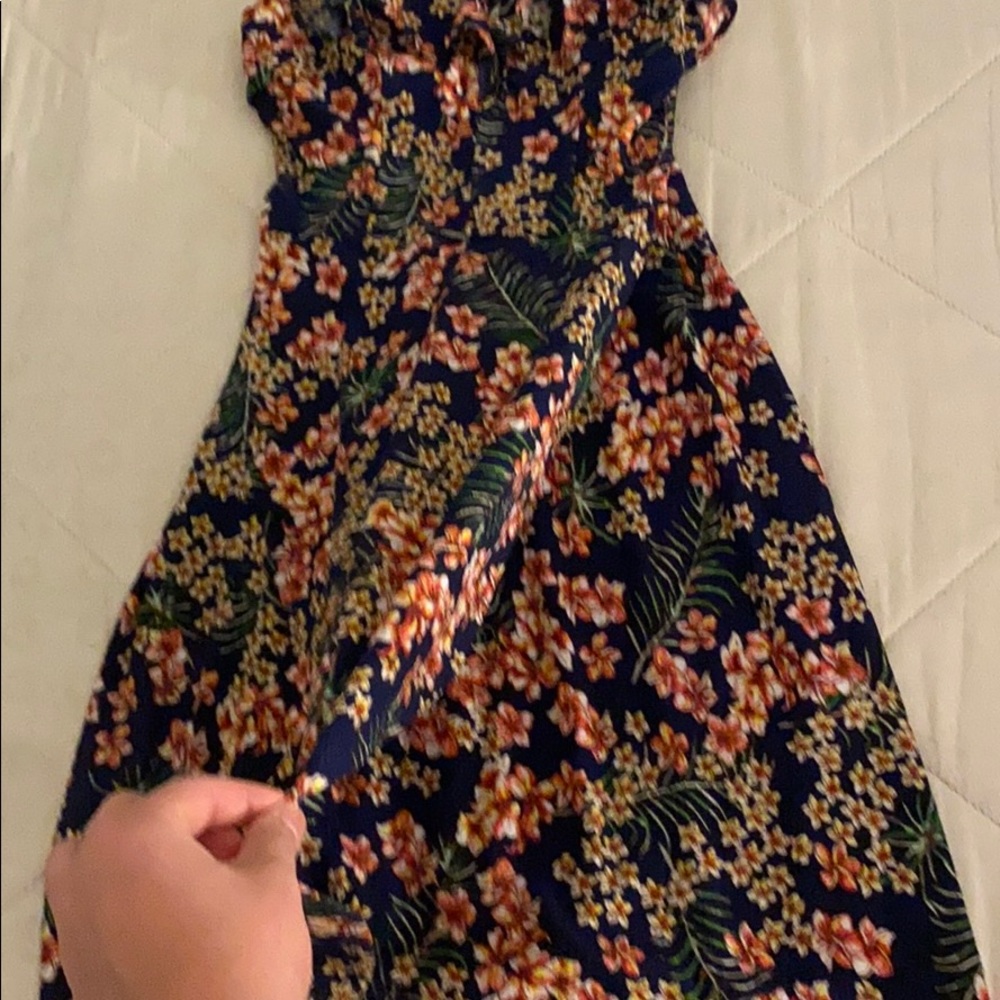 Dress - Picture 3 of 6